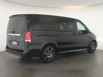 MERCEDES-BENZ V 300 d 4M lang Avantgarde AMG 8S Pano&hellip;