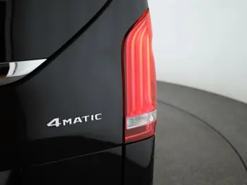 MERCEDES-BENZ V 300 d 4M lang Avantgarde AMG 8S Pano&hellip;