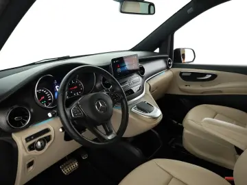 MERCEDES-BENZ V 300 d 4M lang Avantgarde AMG 8S Pano&hellip;