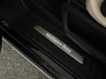 MERCEDES-BENZ V 300 d 4M lang Avantgarde AMG 8S Pano&hellip;