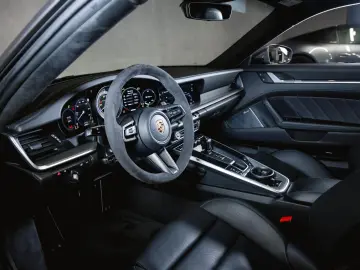 PORSCHE 911 Turbo S Burmester Liftsystem