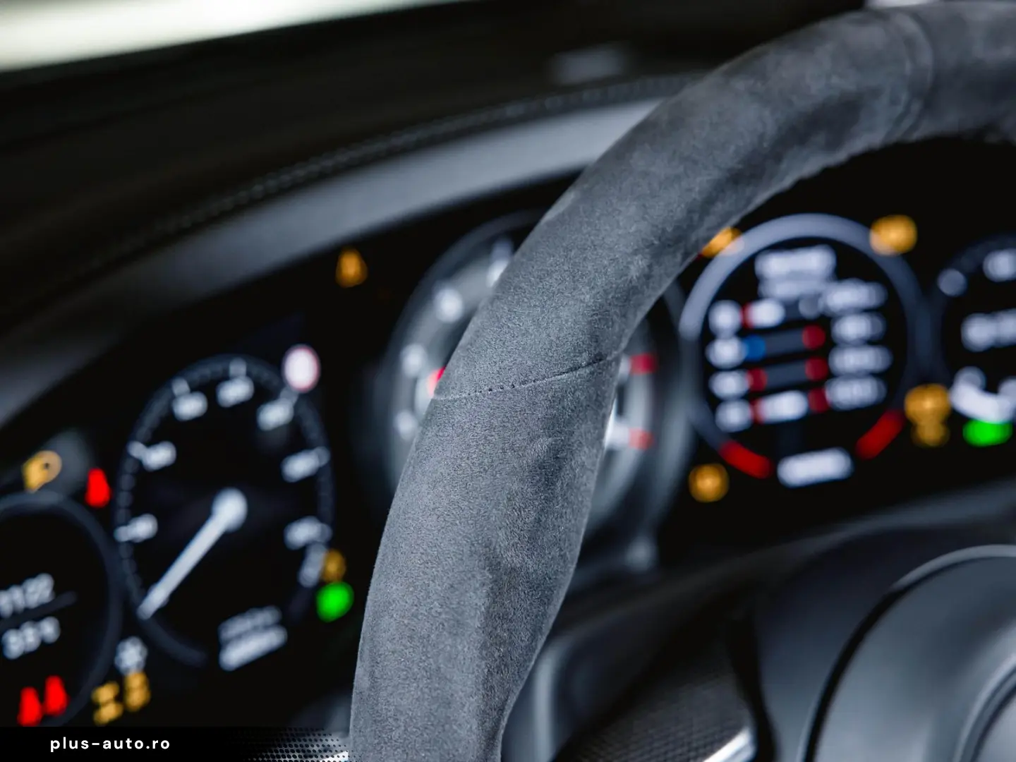 PORSCHE 911 Turbo S Burmester Liftsystem