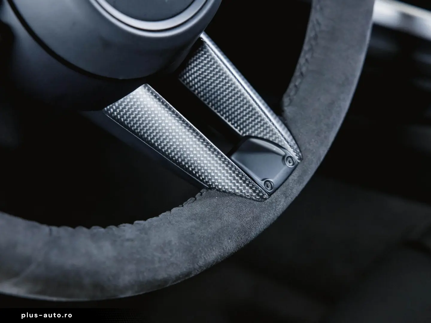 PORSCHE 911 Turbo S Burmester Liftsystem