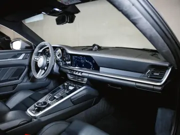 PORSCHE 911 Turbo S Burmester Liftsystem