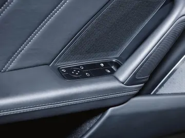 PORSCHE 911 Turbo S Burmester Liftsystem