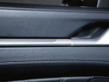 PORSCHE 911 Turbo S Burmester Liftsystem