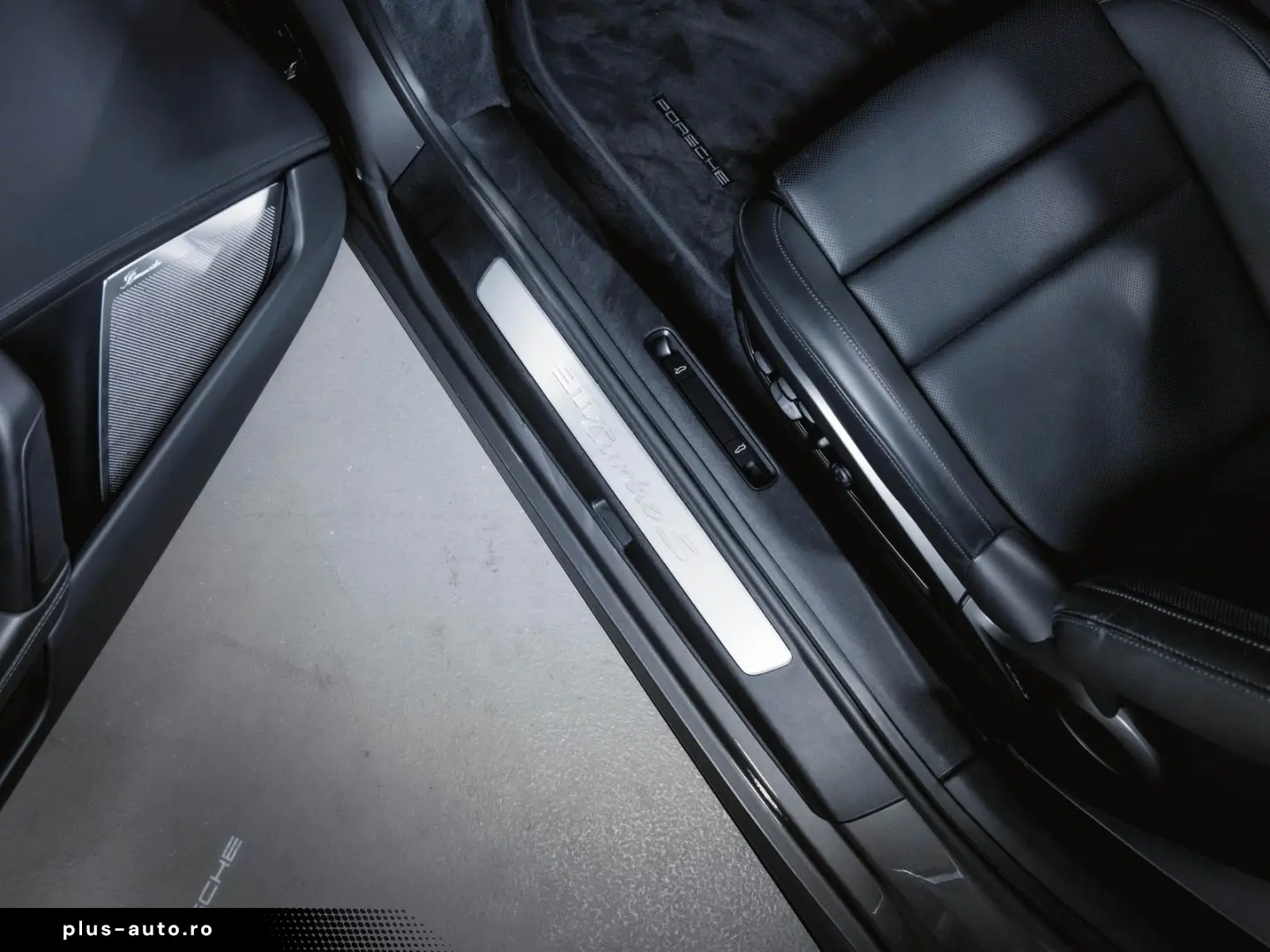 PORSCHE 911 Turbo S Burmester Liftsystem