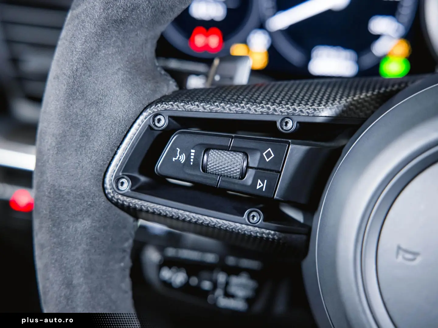 PORSCHE 911 Turbo S Burmester Liftsystem