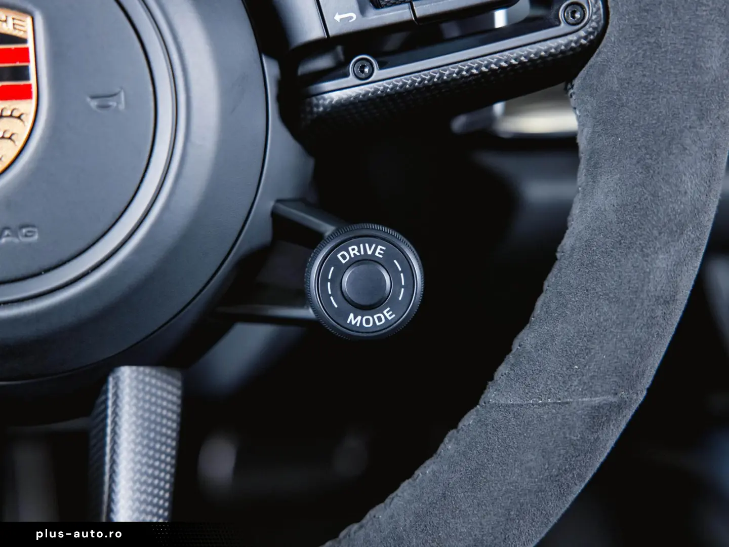 PORSCHE 911 Turbo S Burmester Liftsystem