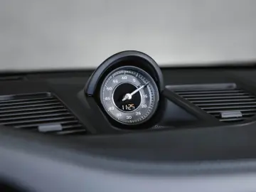 PORSCHE 911 Turbo S Burmester Liftsystem