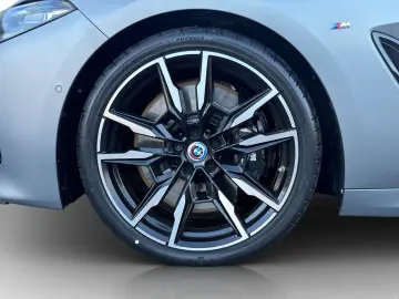 BMW M850i xDrive Gran Coupé Hifi B&W PanoGSD Park