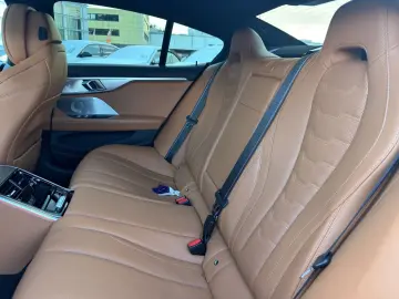 BMW M850i xDrive Gran Coupé Hifi B&W PanoGSD Park