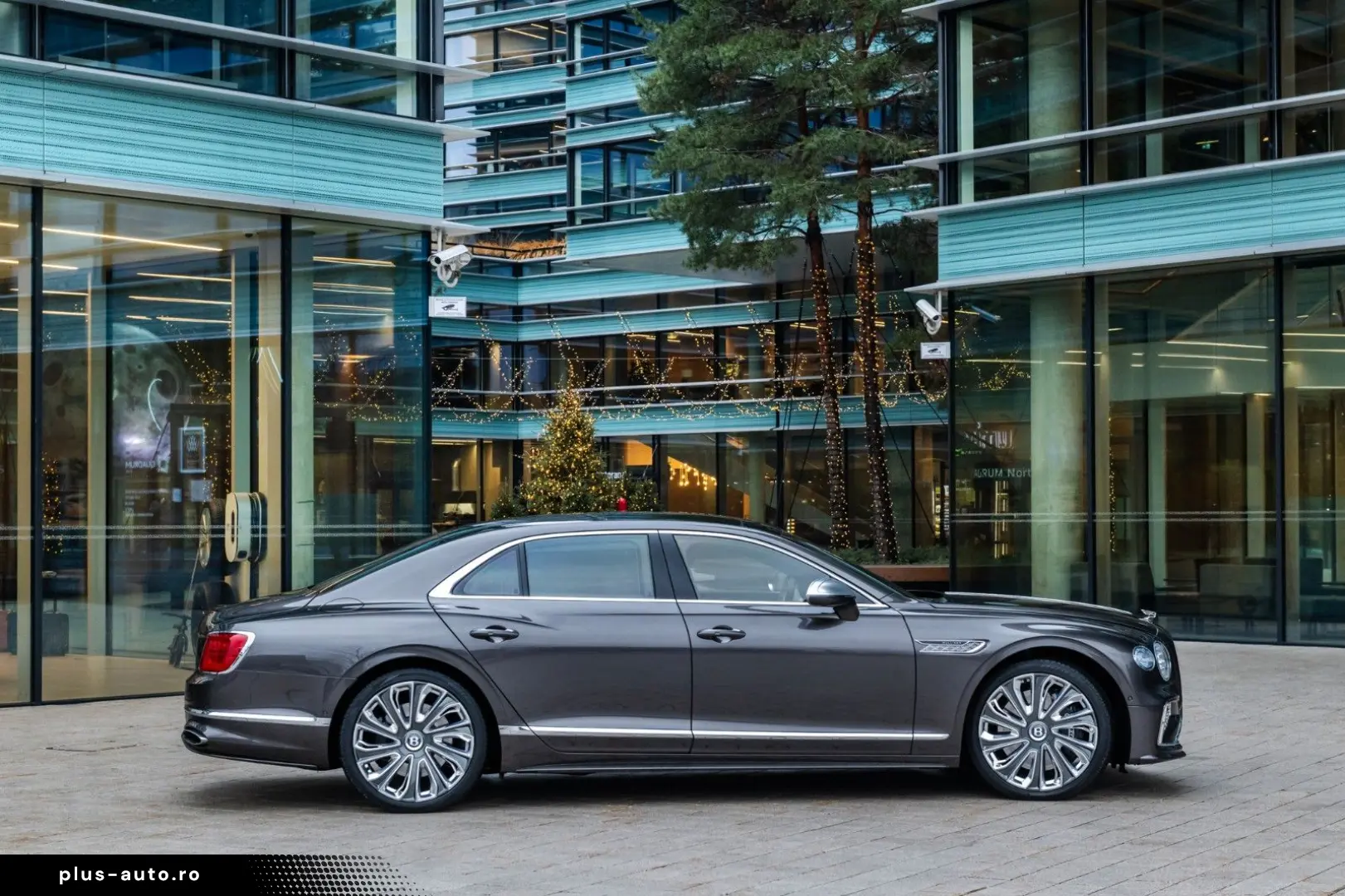 BENTLEY FLYING SPUR MULLINER MY25 V8 Plug-in Hybrid