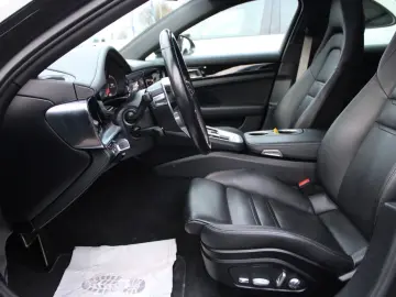 PORSCHE Panamera Sport Turismo 4 E-Hybrid Edition