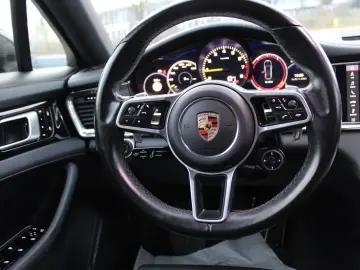 PORSCHE Panamera Sport Turismo 4 E-Hybrid Edition