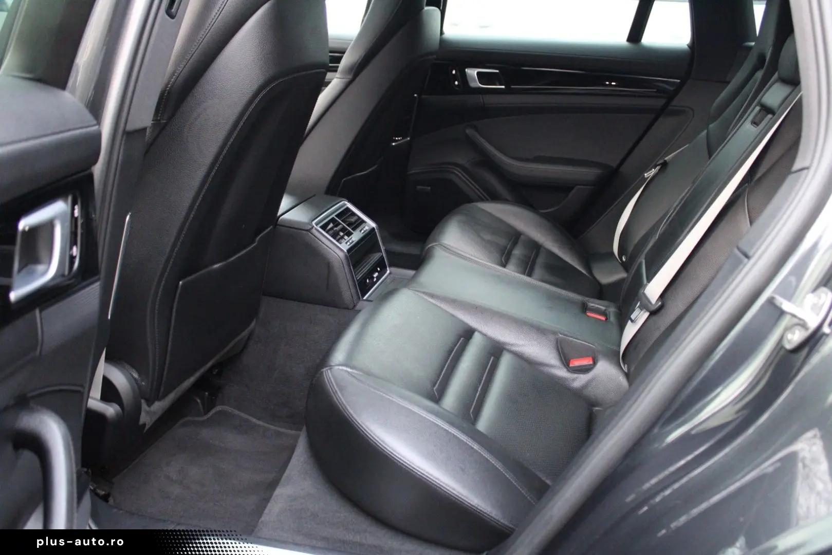 PORSCHE Panamera Sport Turismo 4 E-Hybrid Edition