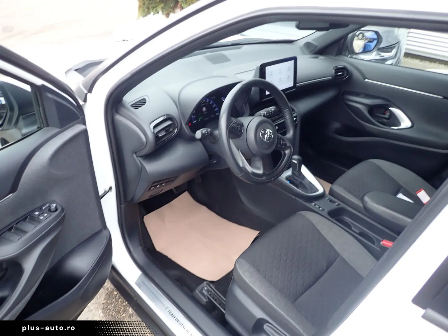 TOYOTA Yaris Cross Hybrid Team Deutschland