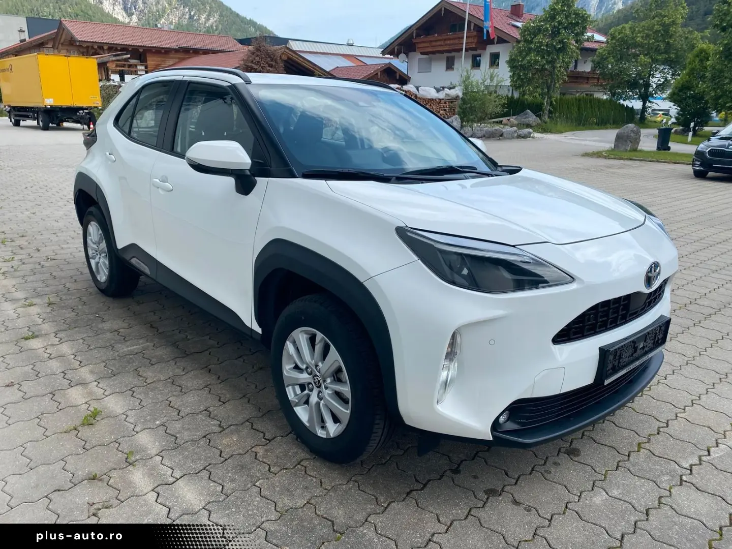 TOYOTA Yaris Cross 1.5 Hybrid AWD-i SHZ R-Cam App