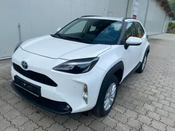 TOYOTA Yaris Cross 1.5 Hybrid AWD-i SHZ R-Cam App