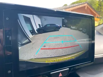 TOYOTA Yaris Cross 1.5 Hybrid AWD-i SHZ R-Cam App