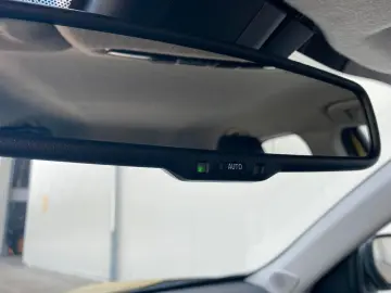 TOYOTA Yaris Cross 1.5 Hybrid AWD-i SHZ R-Cam App