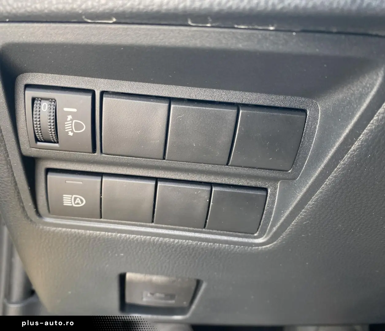 TOYOTA Yaris Cross 1.5 Hybrid AWD-i SHZ R-Cam App