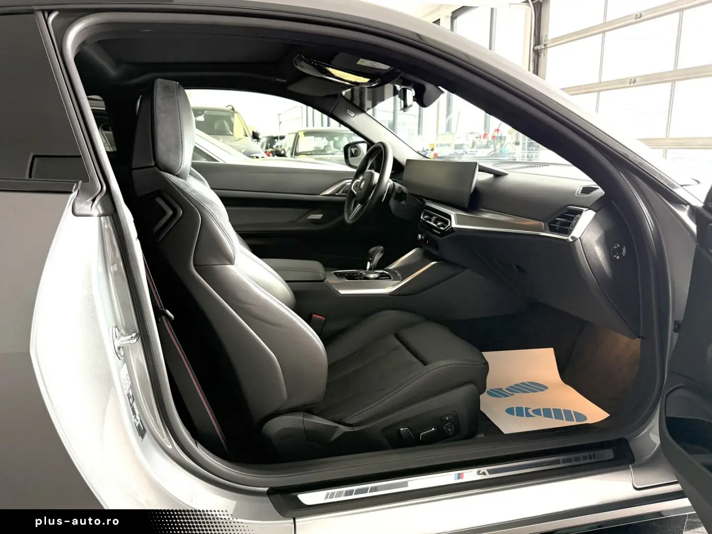 BMW M4 xDrive Competition AUTOM NAVI LEDER SBDACH