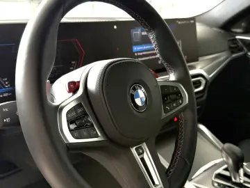 BMW M4 xDrive Competition AUTOM NAVI LEDER SBDACH