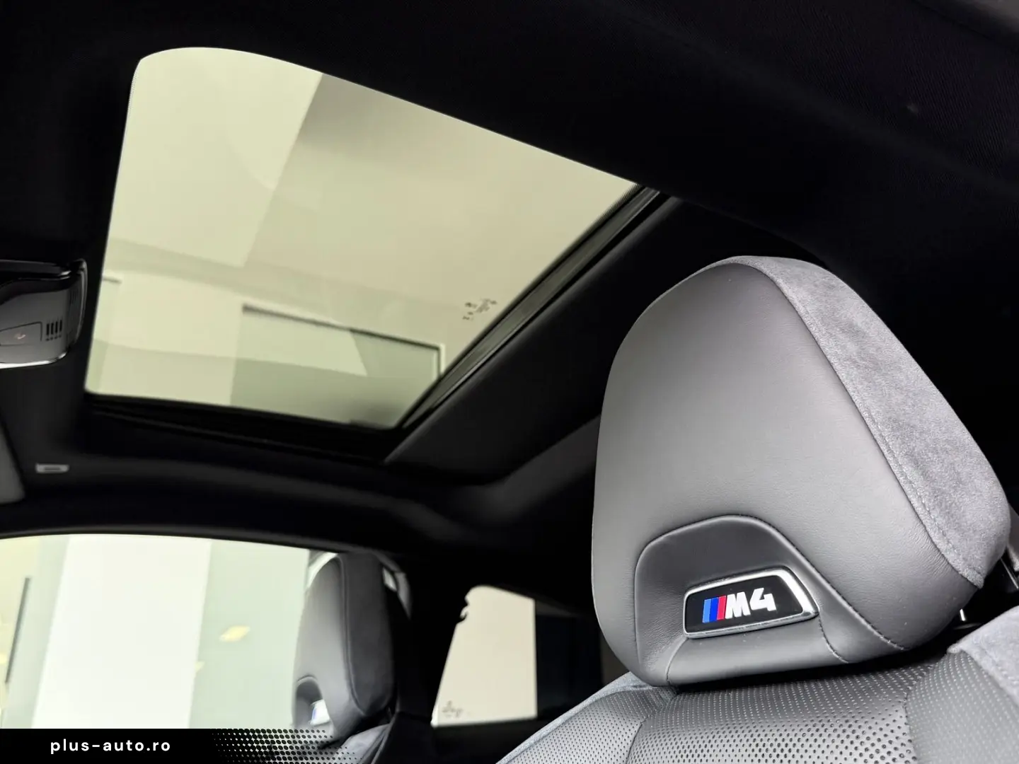 BMW M4 xDrive Competition AUTOM NAVI LEDER SBDACH