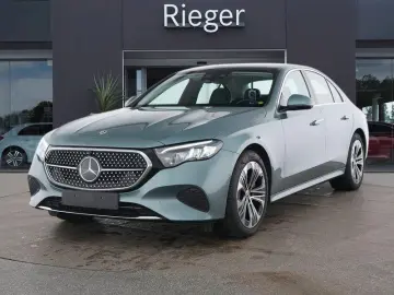 MERCEDES-BENZ E 300 e Avantgarde Pano Superscreen Bu&hellip;