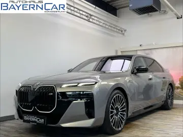 BMW M760 xDrive Executive Lounge Massage Sitzlüft