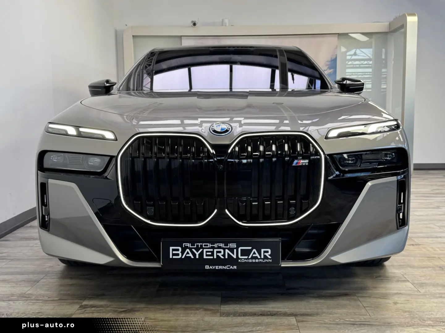 BMW M760 xDrive Executive Lounge Massage Sitzlüft