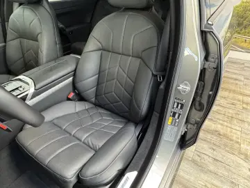 BMW M760 xDrive Executive Lounge Massage Sitzlüft