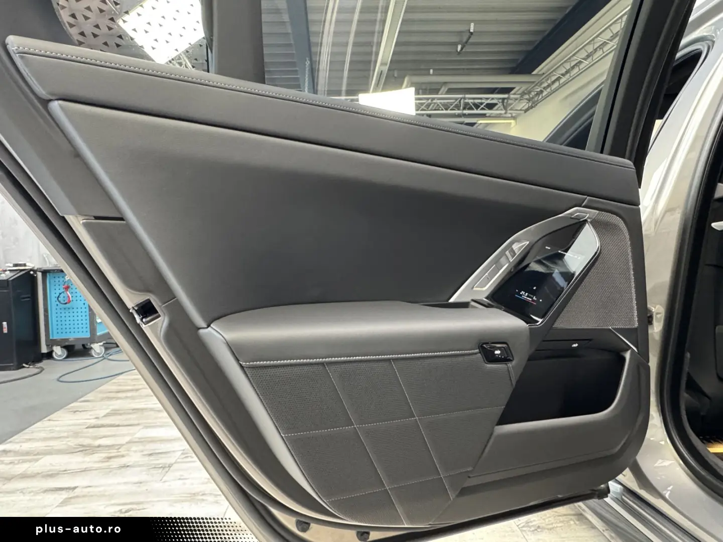 BMW M760 xDrive Executive Lounge Massage Sitzlüft