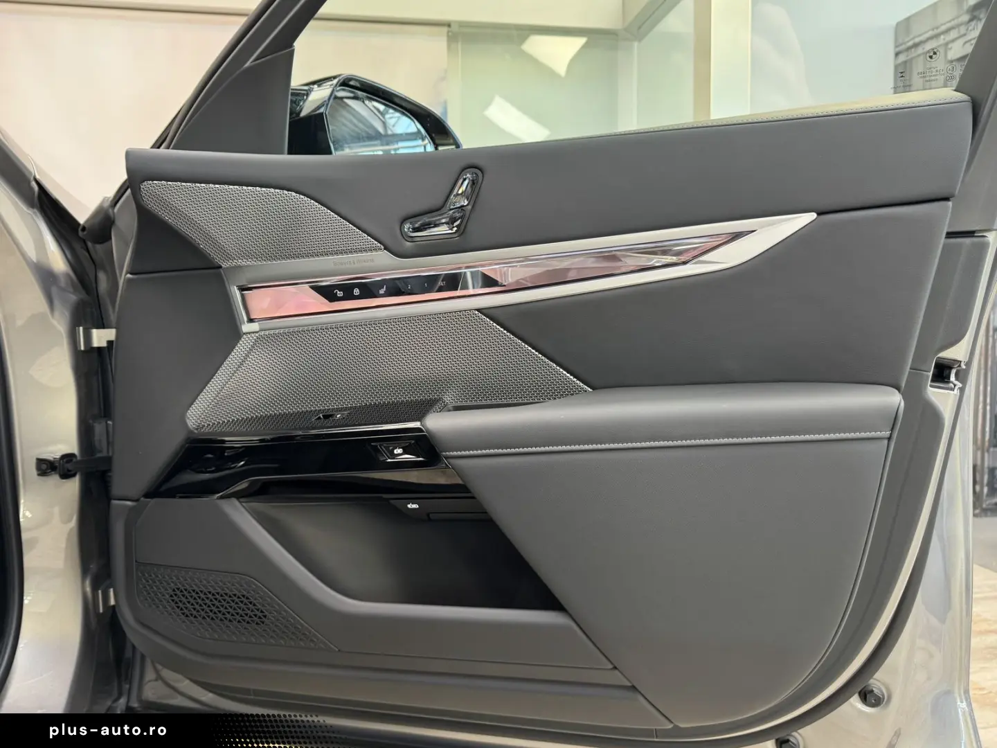 BMW M760 xDrive Executive Lounge Massage Sitzlüft