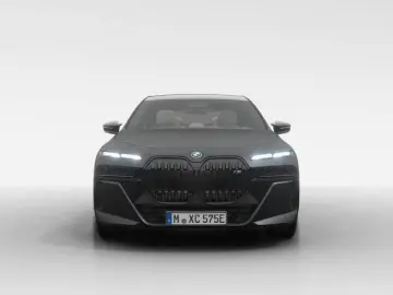 BMW M760e xDrive Sky Lounge Individual Aktivlkg. StH