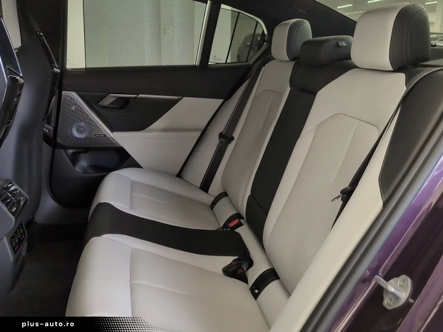 BMW M5 Lim Navi LED Pano DrAs Bo&Wi PaAs MDriv Ambie