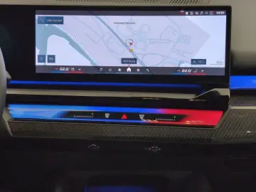 BMW M5 Lim Navi LED Pano DrAs Bo&Wi PaAs MDriv Ambie