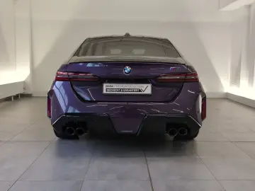 BMW M5 Lim Navi LED Pano DrAs Bo&Wi PaAs MDriv Ambie