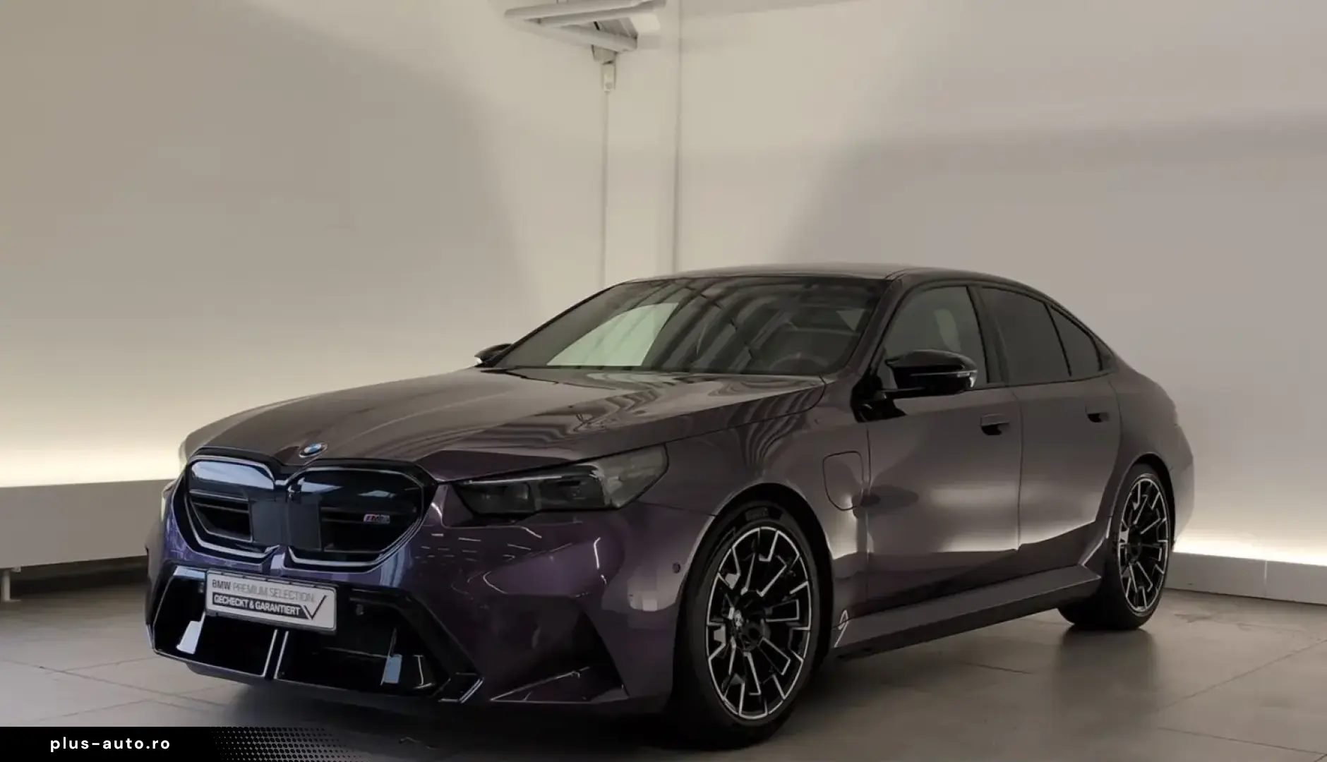 BMW M5 Lim Navi LED Pano DrAs Bo&Wi PaAs MDriv Ambie