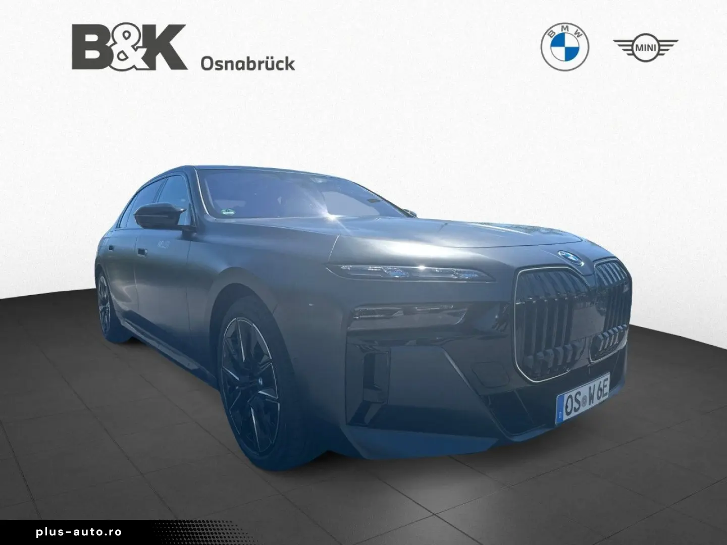 BMW M760e xD FROZEN DAPr B&O Execut. Lounge SkyL 21