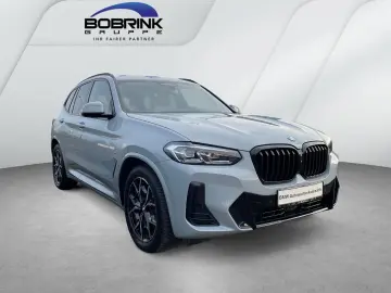 BMW X3 xDrive20d M Sport AHK Pano adap LED Navi