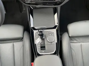 BMW X3 xDrive20d M Sport AHK Pano adap LED Navi