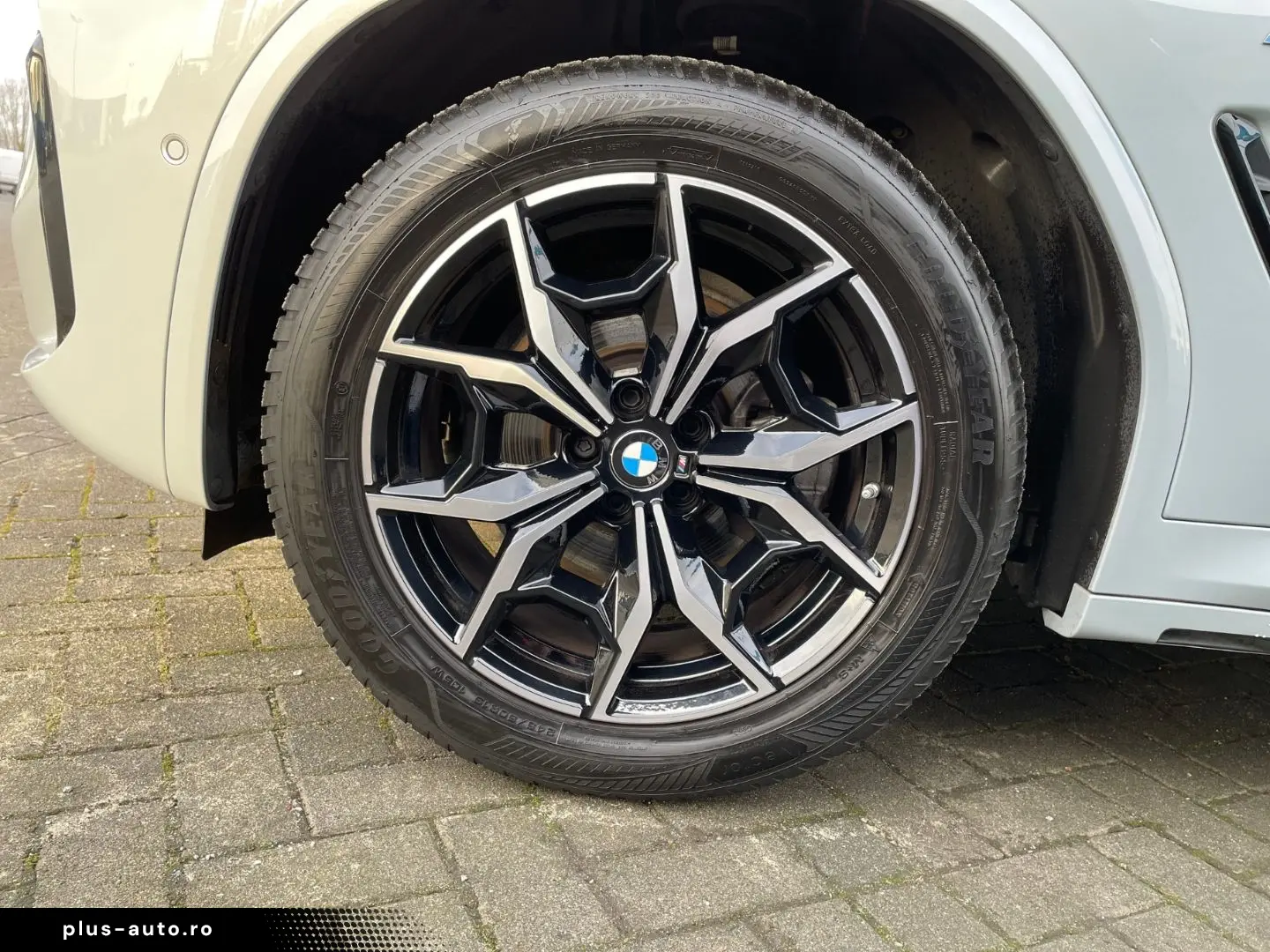 BMW X3 xDrive20d M Sport AHK Pano adap LED Navi