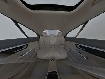 Mercedes-Benz E 200 BEIGE PANO SUPERSCREEN