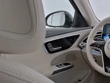 Mercedes-Benz E 200 BEIGE PANO SUPERSCREEN