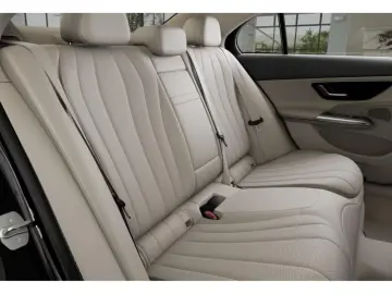 Mercedes-Benz E 200 Limousine Ava Pano Distr Ambien 360