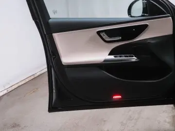 MERCEDES-BENZ E 200 Limousine AMG Line Superscreen 3&hellip;