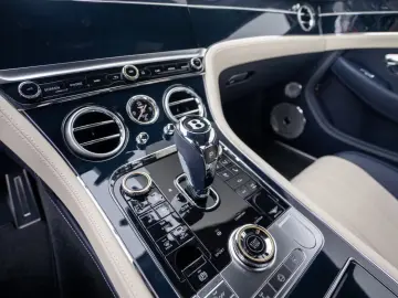 Bentley Continental GT Naim & Akrapovic Titan