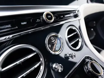 Bentley Continental GT Naim & Akrapovic Titan